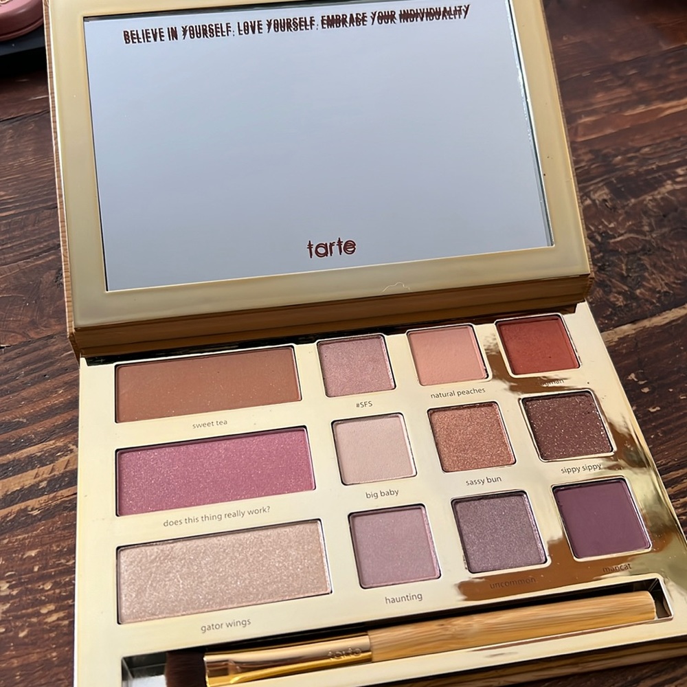NEW tarte Grav3yard Girl Swamp Queen Palette